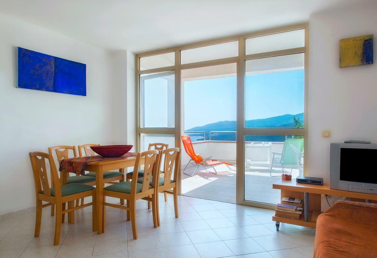 Lily Apartment Rabac Exterior photo